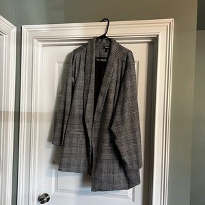 Black and white plaid long line blazer from torrid in size 5